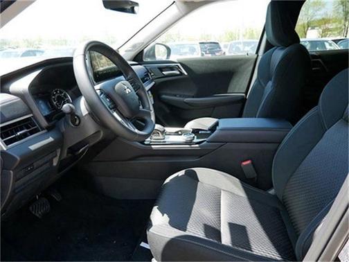 2025 Mitsubishi Outlander ES 2.5 S-AWC