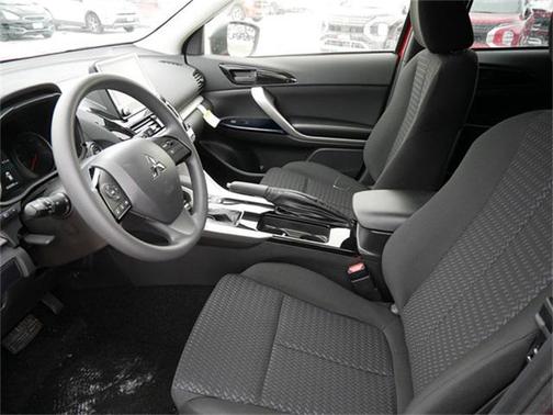 2025 Mitsubishi Eclipse Cross LE
