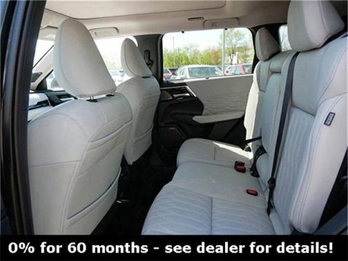 2025 Mitsubishi Outlander PLATINUM EDITION 2.5 S-AWC