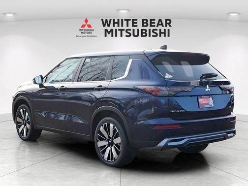 Cosmic Blue Metallic 2026 Mitsubishi Outlander SE S-AWC