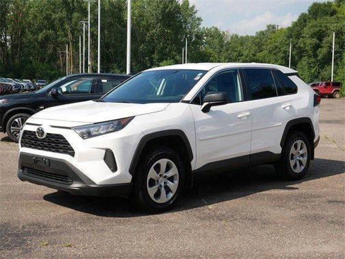 2022 Toyota RAV4 LE