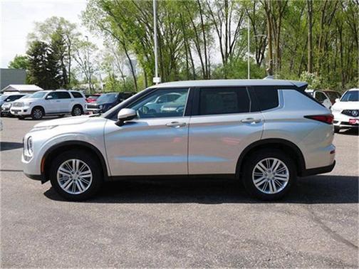 2024 Mitsubishi Outlander ES 2.5 S-AWC