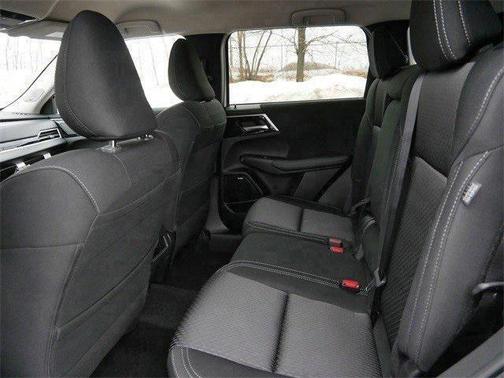 2026 Mitsubishi Outlander ES 2.5 S-AWC