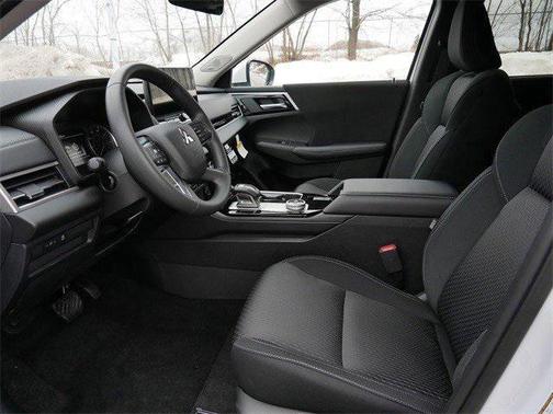 2026 Mitsubishi Outlander ES 2.5 S-AWC