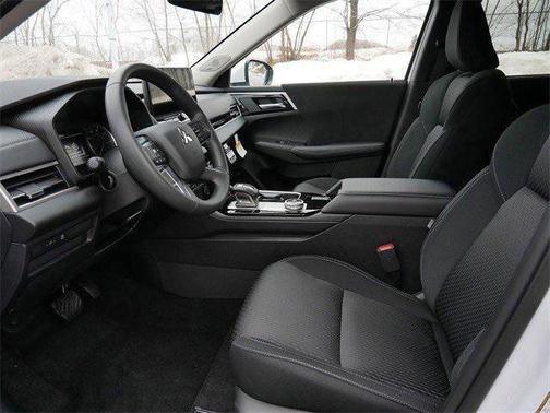 2026 Mitsubishi Outlander ES 2.5 S-AWC