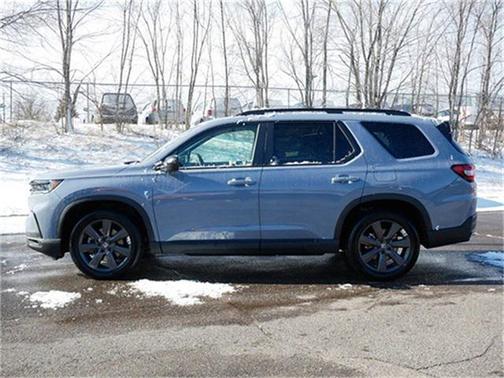 2023 Honda Pilot AWD Sport
