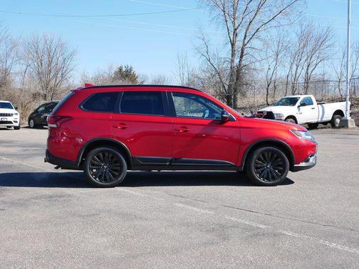 Red Diamond 2020 Mitsubishi Outlander LE
