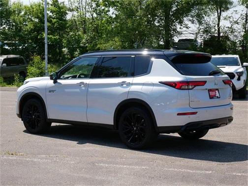 2024 Mitsubishi Outlander PHEV SEL