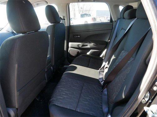 2026 Mitsubishi Outlander Sport 2.0 ES