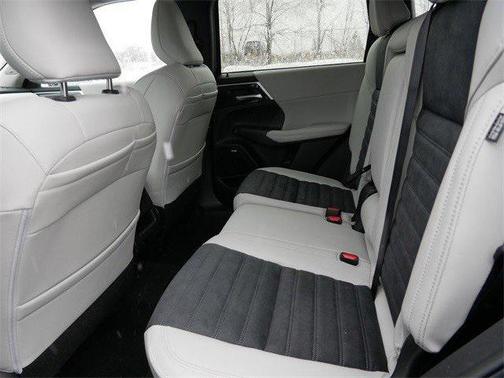 2026 Mitsubishi Outlander SE 1.5T S-AWC