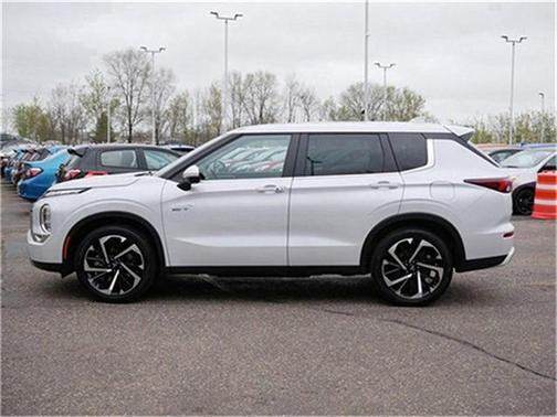 2023 Mitsubishi Outlander PHEV SE S-AWC
