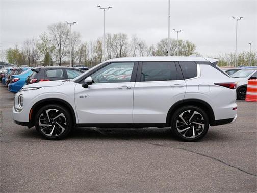 2023 Mitsubishi Outlander PHEV SE S-AWC