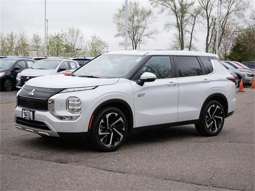 2023 Mitsubishi Outlander PHEV SE S-AWC