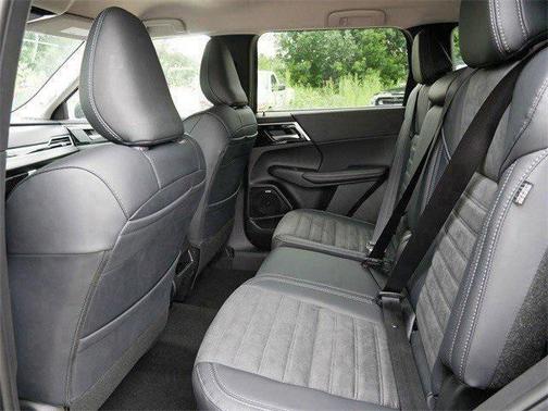 2025 Mitsubishi Outlander SE 2.5 S-AWC