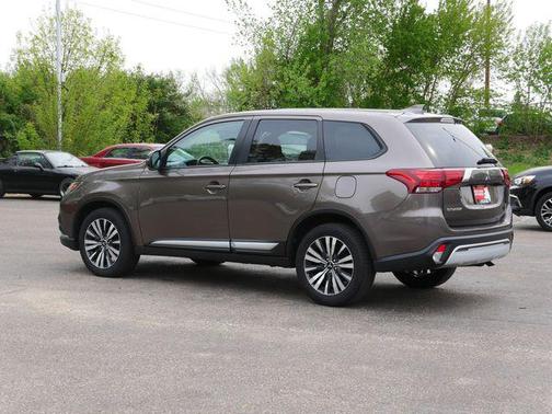 Quartz Brown Metallic 2020 Mitsubishi Outlander SE S-AWC
