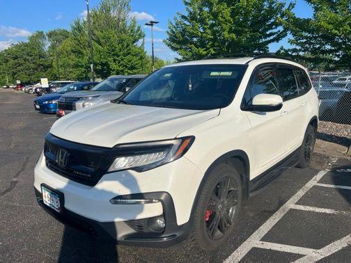 Platinum White Pearl 2021 Honda Pilot AWD Black Edition