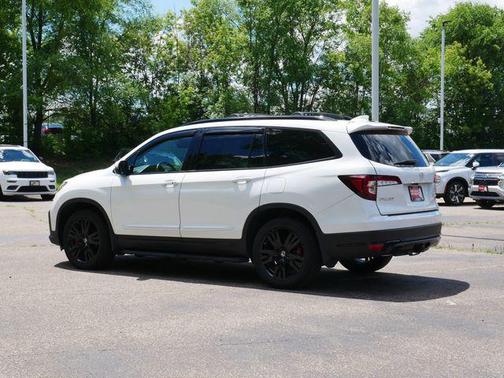 Platinum White Pearl 2021 Honda Pilot AWD Black Edition