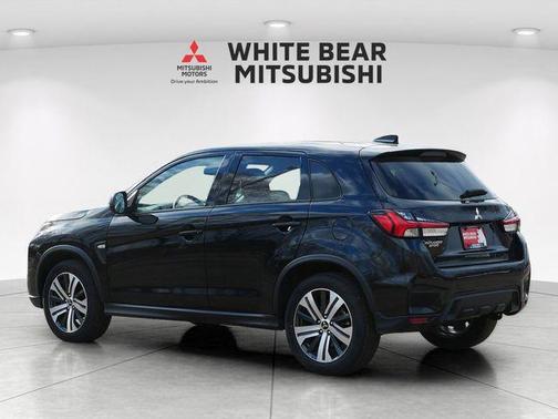 Labrador Black Pearl 2025 Mitsubishi Outlander Sport 2.0 ES