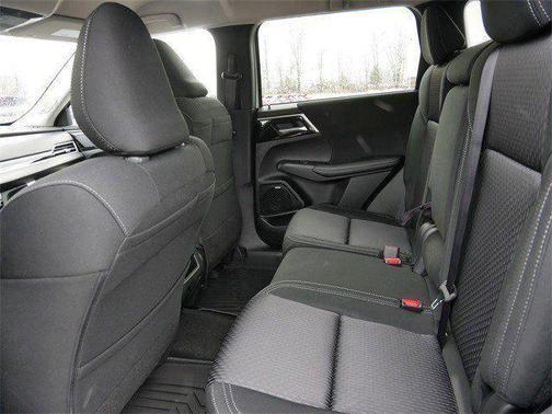 Alloy Silver Metallic 2026 Mitsubishi Outlander ES 1.5T S-AWC