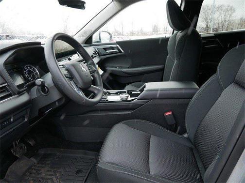 2026 Mitsubishi Outlander ES 1.5T S-AWC