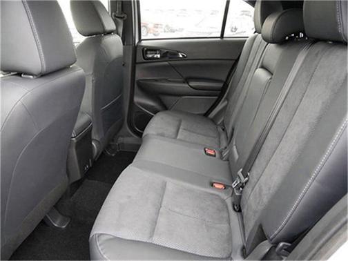 2025 Mitsubishi Eclipse Cross SE