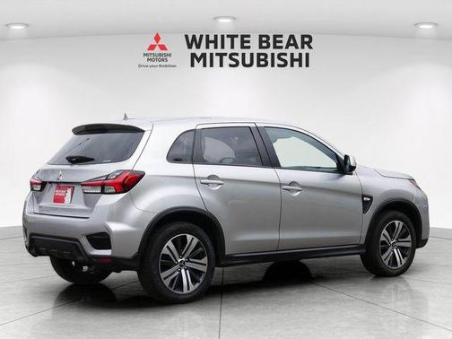 Alloy Silver Metallic 2024 Mitsubishi Outlander Sport 2.0 ES