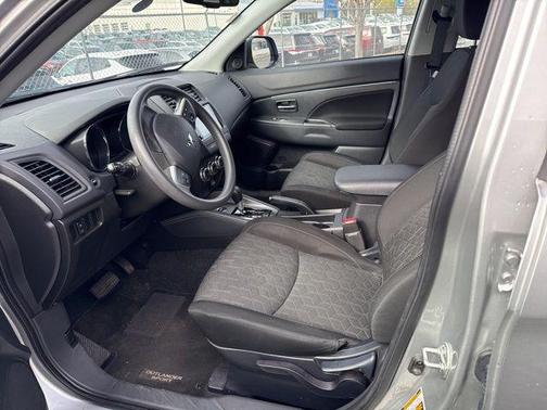 Alloy Silver Metallic 2024 Mitsubishi Outlander Sport 2.0 ES