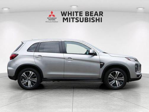 Alloy Silver Metallic 2024 Mitsubishi Outlander Sport 2.0 ES