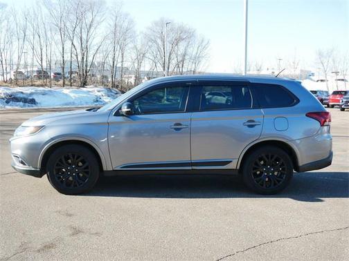 2016 Mitsubishi Outlander SE