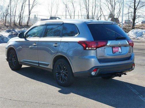 2016 Mitsubishi Outlander SE