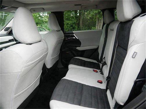 2025 Mitsubishi Outlander SE 2.5 S-AWC