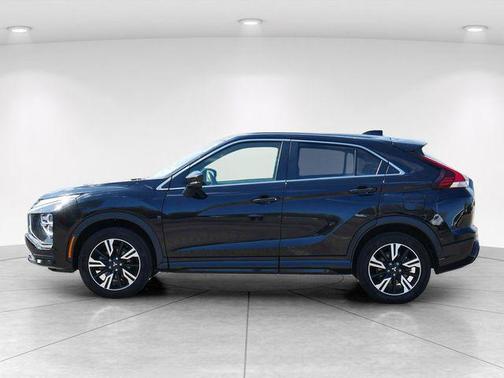 Labrador Black Pearl 2024 Mitsubishi Eclipse Cross SEL