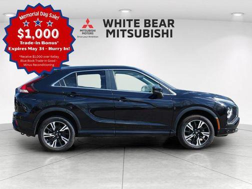 Labrador Black Pearl 2024 Mitsubishi Eclipse Cross SEL