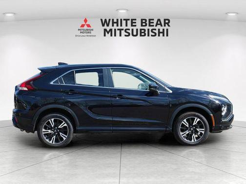 Labrador Black Pearl 2024 Mitsubishi Eclipse Cross SEL