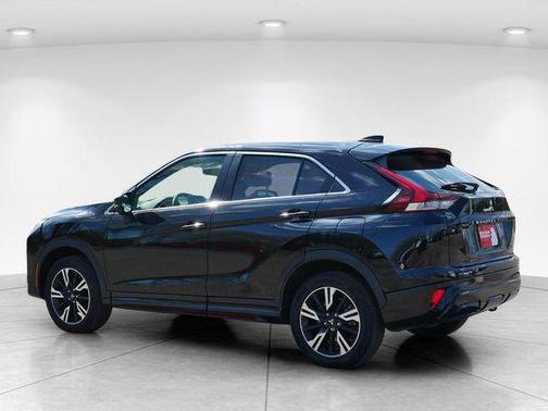 Labrador Black Pearl 2024 Mitsubishi Eclipse Cross SEL