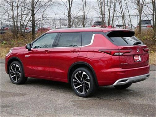 2025 Mitsubishi Outlander PHEV SEL