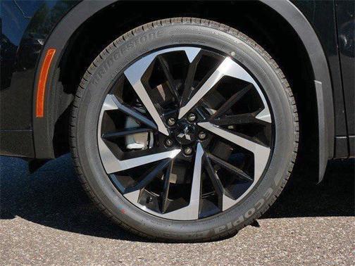 2025 Mitsubishi Outlander PHEV SEL