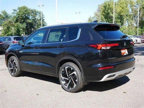 2025 Mitsubishi Outlander PHEV SEL