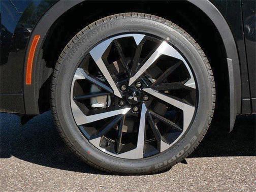 2025 Mitsubishi Outlander PHEV SEL