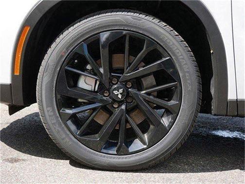 2025 Mitsubishi Outlander PHEV SEL