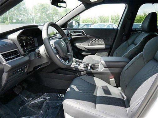 2025 Mitsubishi Outlander PHEV SEL