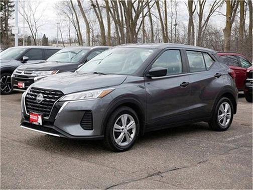 2022 Nissan Kicks S
