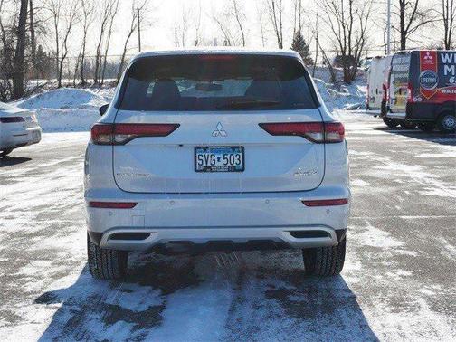 2025 Mitsubishi Outlander PHEV SE S-AWC