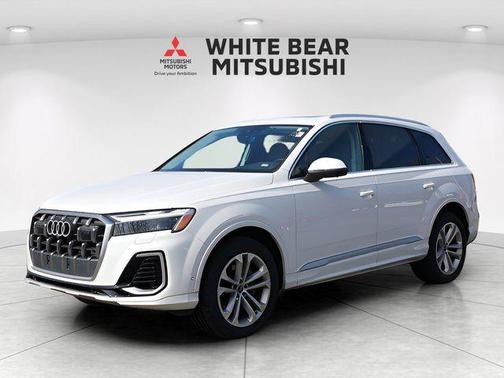 White 2025 Audi Q7 55 Premium Plus