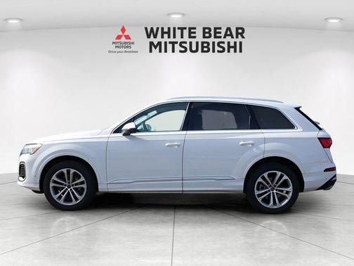 White 2025 Audi Q7 55 Premium Plus