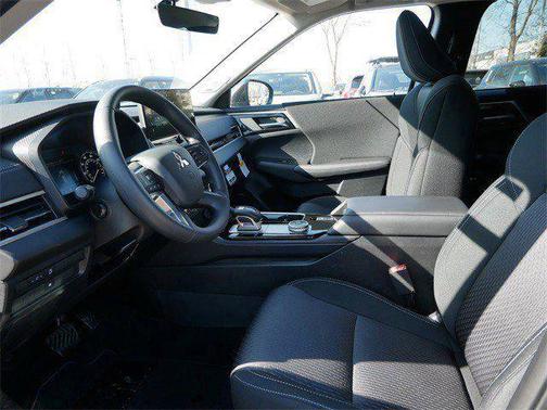 Black Diamond 2026 Mitsubishi Outlander ES 1.5T S-AWC