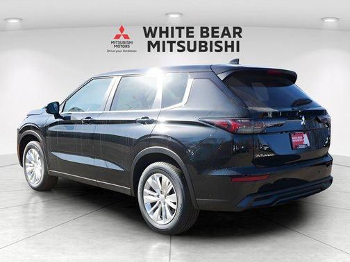Black Diamond 2026 Mitsubishi Outlander ES S-AWC