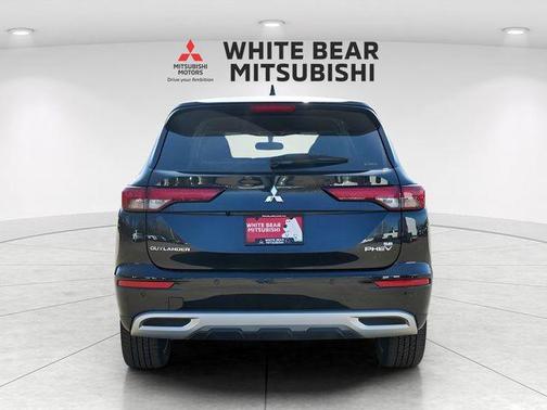 Black Diamond 2025 Mitsubishi Outlander SE S-AWC