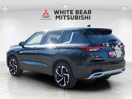 Black Diamond 2025 Mitsubishi Outlander SE S-AWC