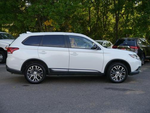 2018 Mitsubishi Outlander ES